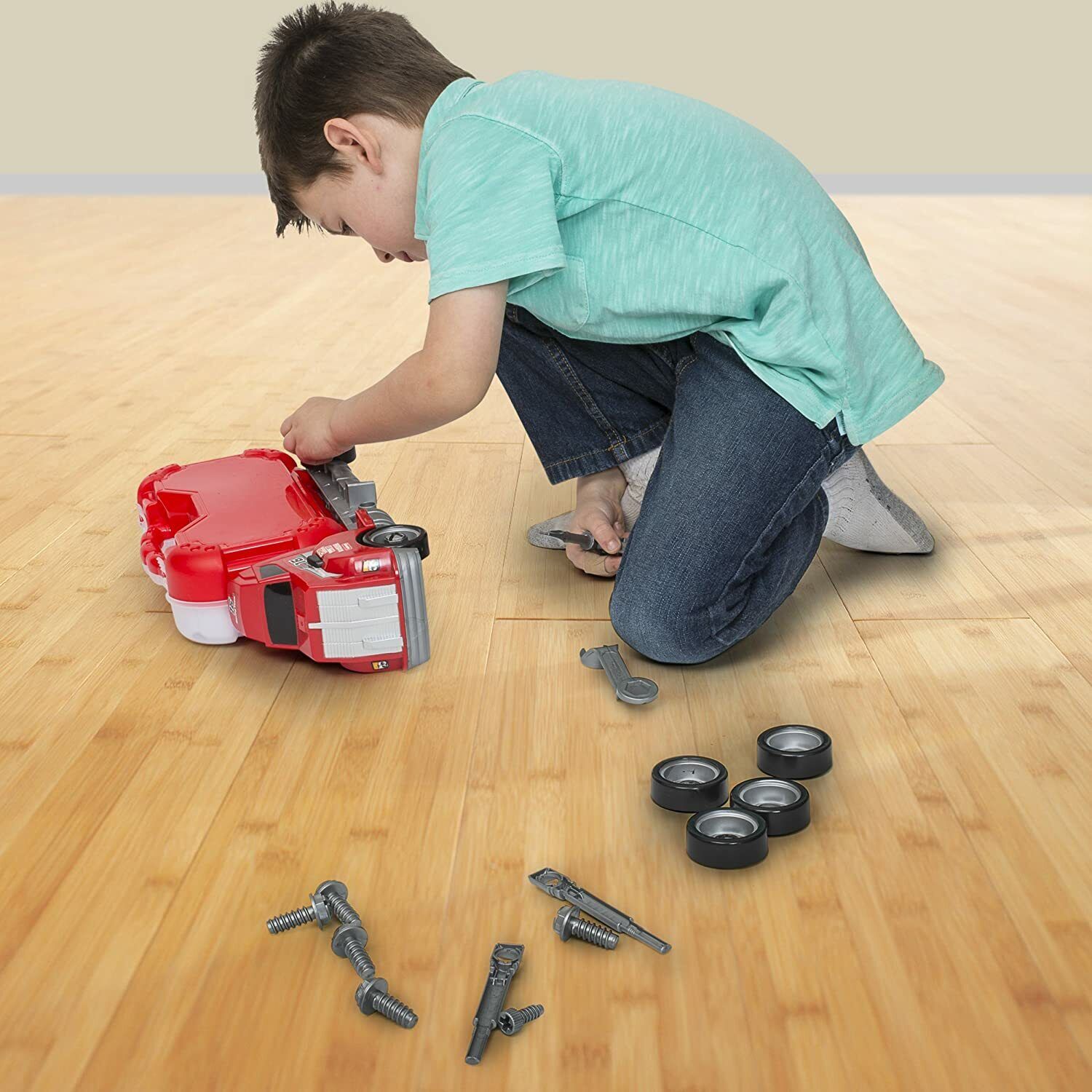 Big Daddy Transport Toy Truck With Tools To Take Apart BD-758836 thumbnail