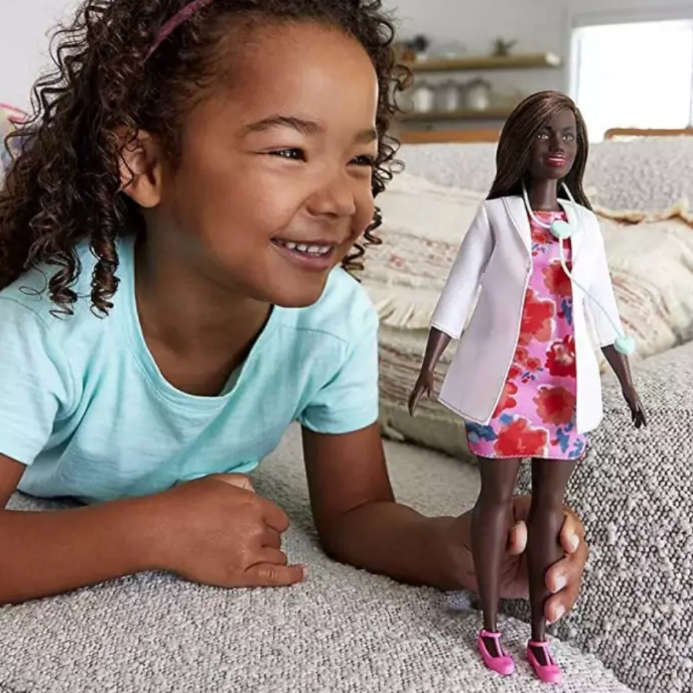 Barbie Careers Fashion Doll & Accessory, Doctor GYT29 thumbnail