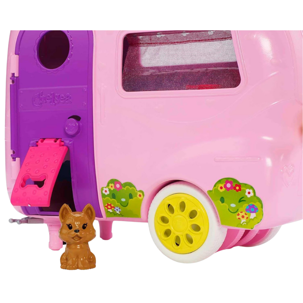 Barbie Club Chelsea Camper FXG90 thumbnail