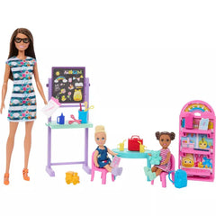 Barbie I Love School Classroom Playset with 1 Fashion Doll 2 Small Dolls + 20 Accessories