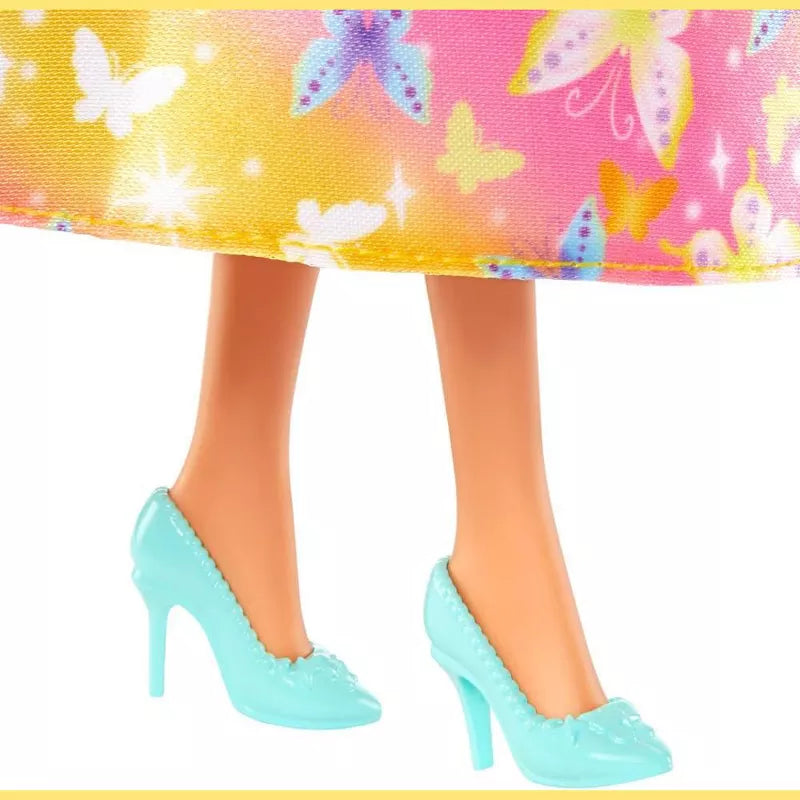 Barbie Royal Doll with Brightly Highlighted Hair, Butterfly-Print Skirt and Accessories thumbnail