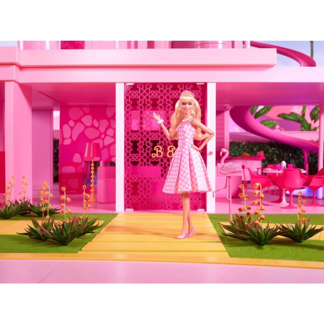 Barbie The Movie Doll, Margot Robbie As Barbie In Gingham Dress thumbnail