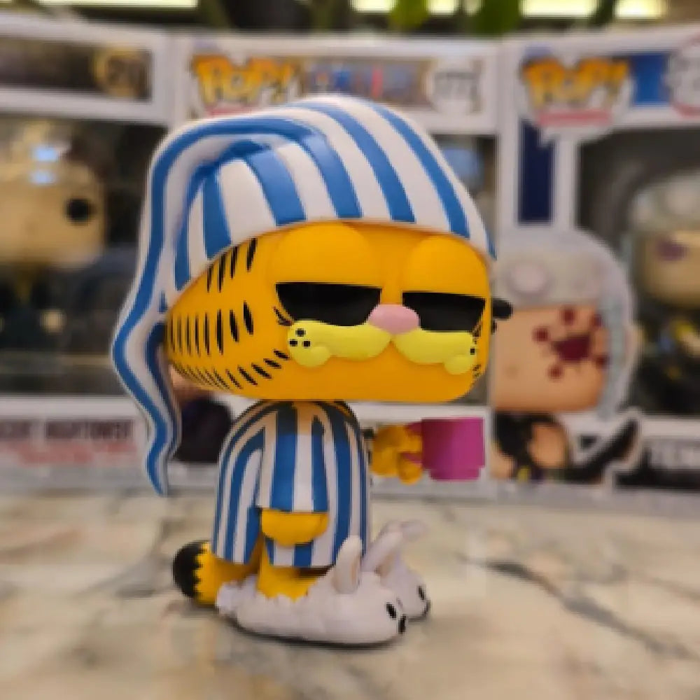 Funko Pop! Comics: Garfield - Garfield with Mug F-80162 thumbnail