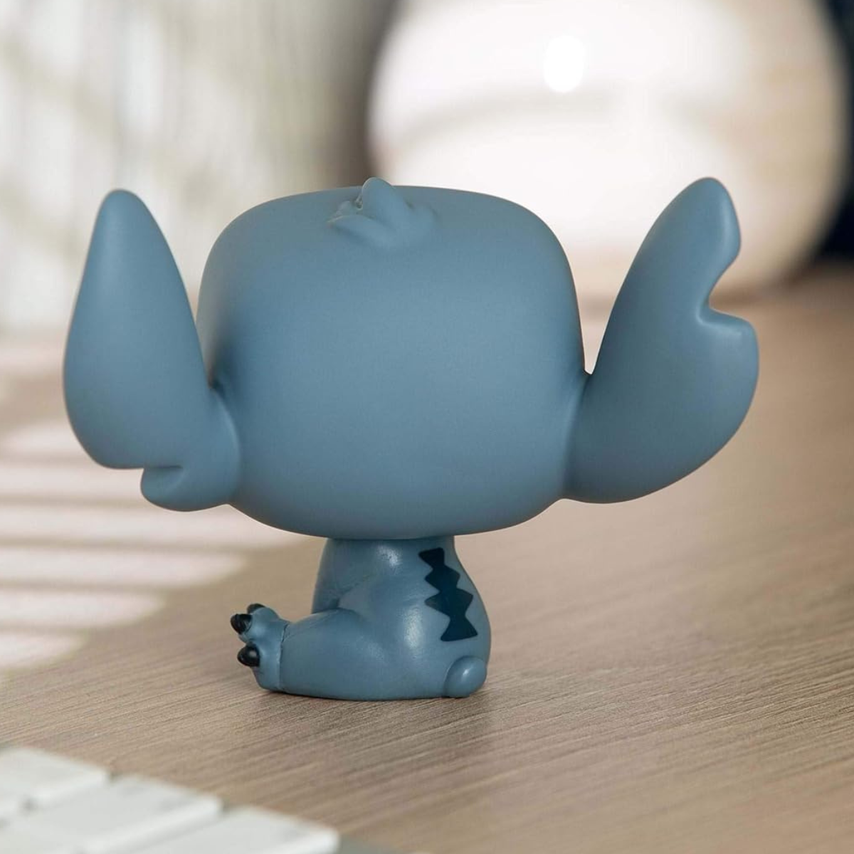 Funko Pop! Disney: Lilo & Stitch – Stitch Seated Vinyl Figure thumbnail
