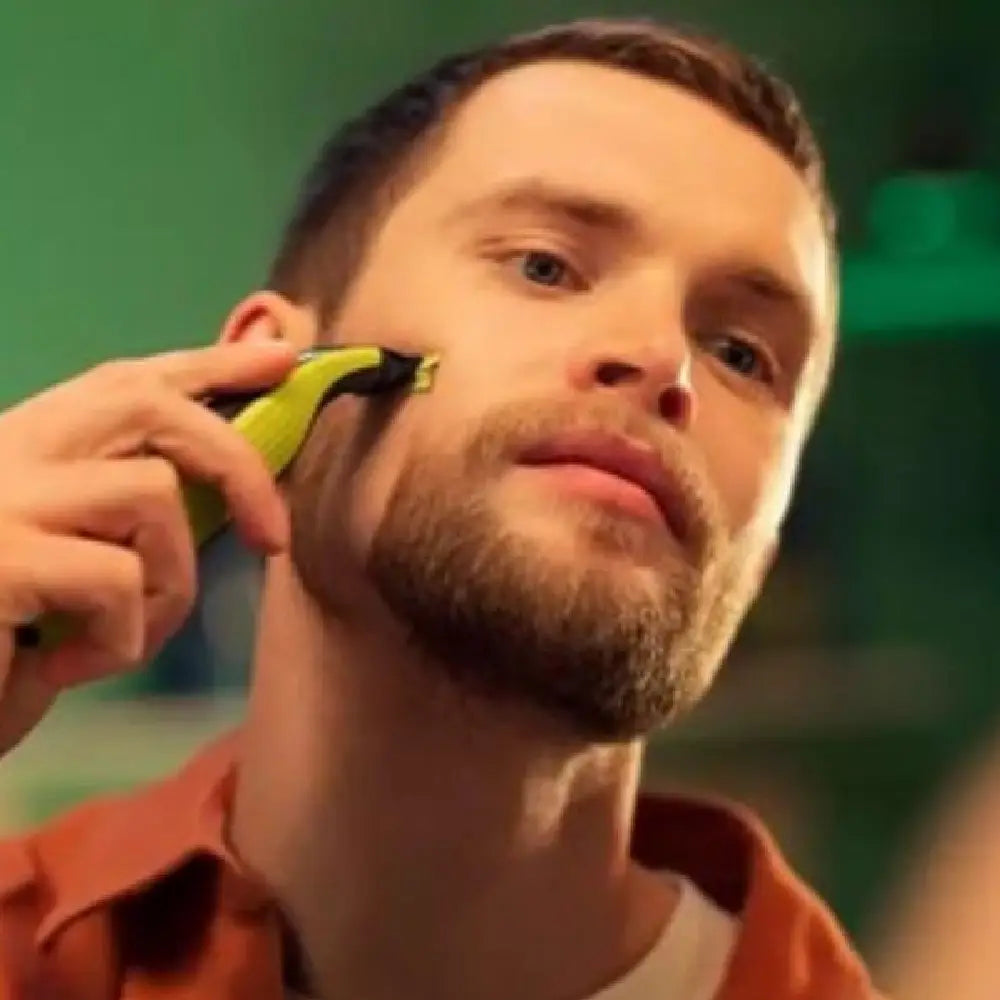 Philips Norelco OneBlade Electric Trimmer GP2724/70 thumbnail