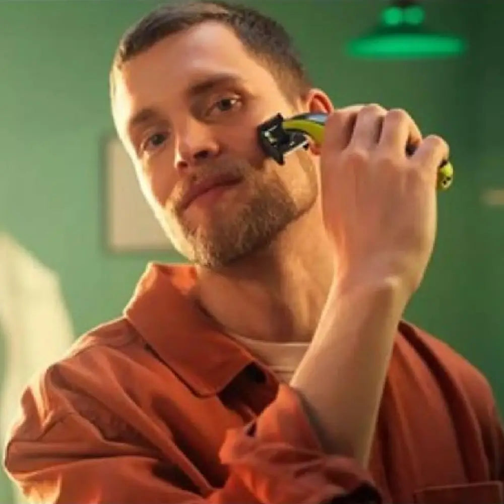 Philips Norelco OneBlade Electric Trimmer GP2724/70 thumbnail