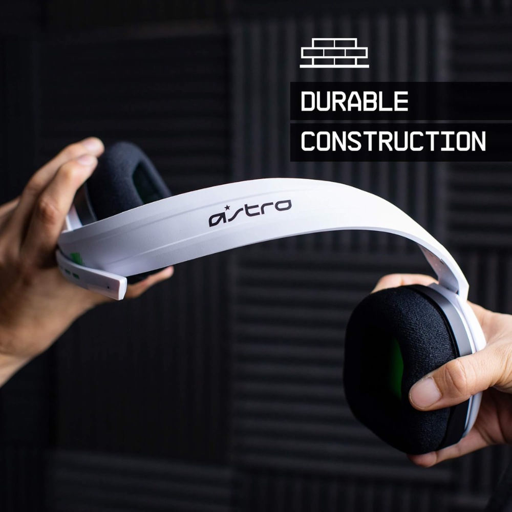 ASTRO Gaming A10 Wired Gaming Headset Xbox One White/Green 939-001844 thumbnail