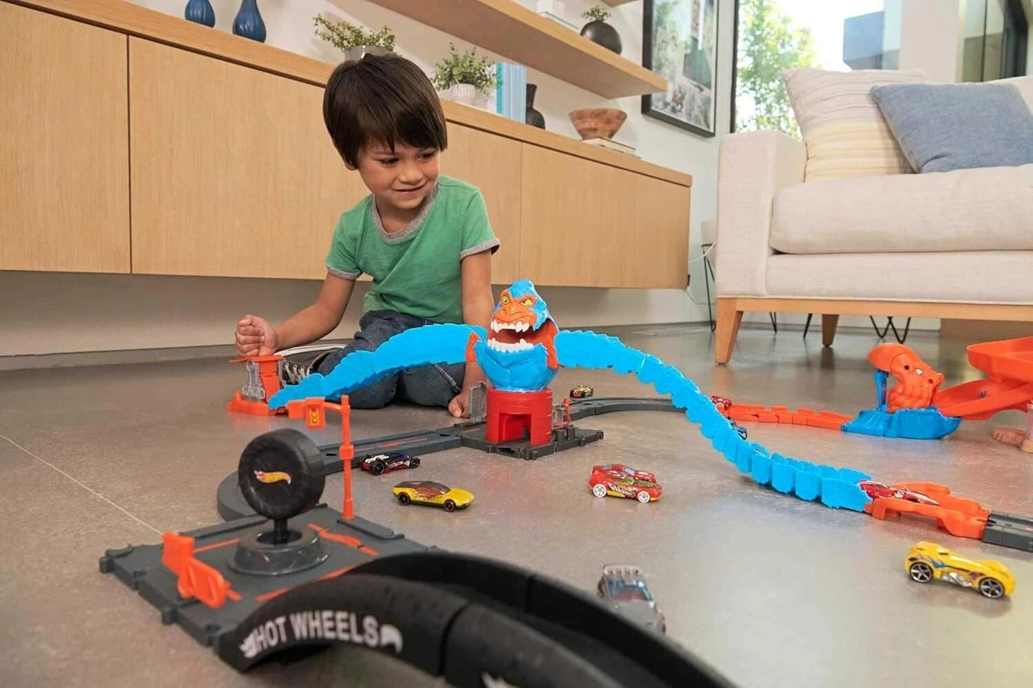 Hot Wheels City: Gorilla Grapple Playset HDR30 thumbnail